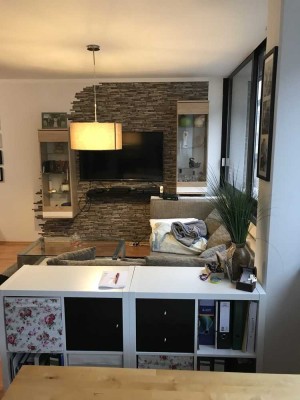 750 €, 50m², 2 Zimmer
