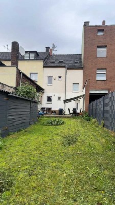 Charmantes Haus mit 3 Etagen in Duisburg-Friemersheim