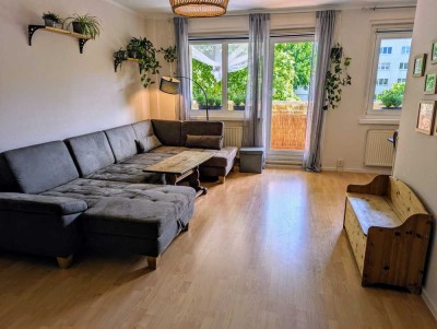 � GERÄUMIGE, CHARMANTE EIGENTUMSWOHNUNG MIT SÜDBALKON UND GRÜNBLICK - OHNE MAKLER