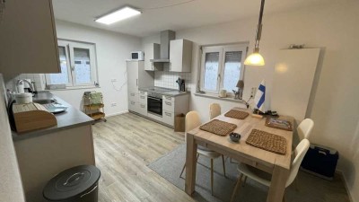 Geschmackvolle, sanierte 3-Raum-Wohnung mit gehobener Innenausstattung mit EBK in Neu Ulm
