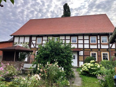 Sanierungsbedürftiges Fachwerkhaus
