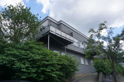 helle, barrierearme &  geräumige 2-Zimmer Wohnung mit schönem Balkon- Siegen- Giersberg