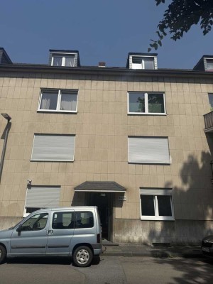 Ansprechende und neuwertige 3-Raum-DG-Wohnung in Krefeld