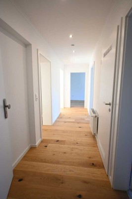 Frisch Renoviert! 4,5 Zimmer Wohnung mit Balkon & direktem Gartenzugang in Witten!