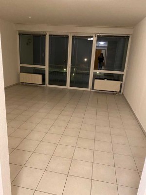 Helle 1,5-Zimmer Wohnung mit Balkon in Oberhausen-Osterfeld-Ost