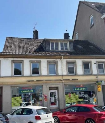Zentral gelegene 4-Zimmer-Wohnung mit viel Platz!!