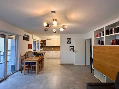 Moderne 4,5 Zi.-Wohnung: vollmöbliert mit hochwertiger Ausstattung und Stellplatz – verfügbar ab Mai