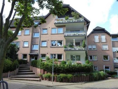 Frechen-Königsdorf/Gut geschnittene 2-Zimmer Wohnung mit Balkon u. Einbauküche