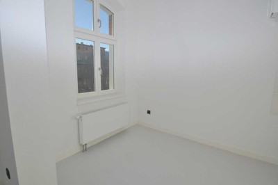 2 Zimmer mit Aufzug und Ausblick