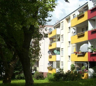 Renovierte 4-Zimmer-Wohnung mit großem Sonnenbalkon  im 2. OG in Wuppertal-Barmen