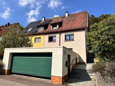 ***Reserviert***STADTHAUS (DHH)
MIT GARTEN UND DOPPELGARAGE