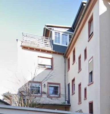 +Mühlheim+ Altbauflair & moderne Ausstattung: Frisch sanierte 3-ZW (1.OG) im lebendigen Stadthaus
