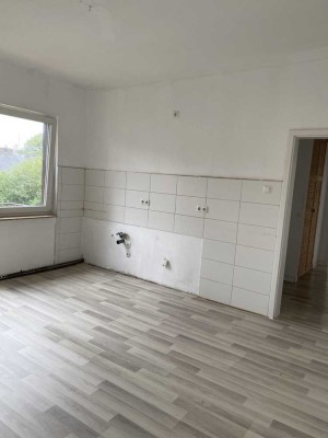 Helle 3,5-Zimmer Wohnung im 3. OG mit Balkon in Witten
