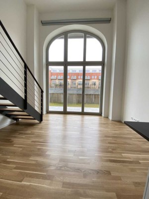 Spreekarree: Ihr neues Zuhause – 1,5 Maisonette-Wohnung mit Einbauküche