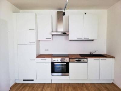 14608 Neu ausgebautes Obergeschoß sofort beziehbar