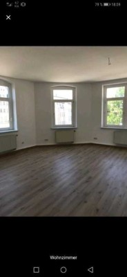 schöne geräumige 4 Zimmer Wohnung im Herzen von Aue