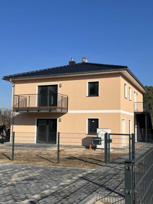 Wohnung mit Garten und großer Terrasse