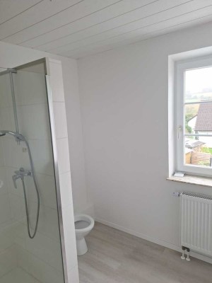 Schöne 3-Zimmer-Wohnung mit Balkon in Felsberg