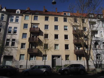 AB IN DEN SÜDEN! -Südstadt -  Moderne Wohnung mit Einbauküche!