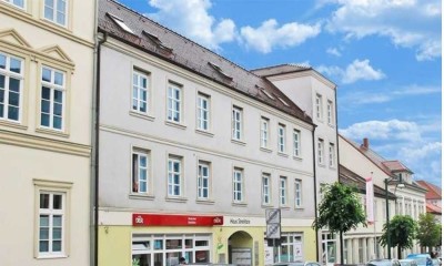 Schöne barrierefreie 1-Zimmerwohnung  im Dachgeschoss direkt am Marktplatz!