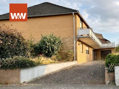 Charmantes Einfamilienhaus mit großer Terrasse und Blick über Lohmar