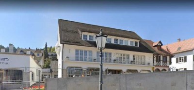 Geschmackvolle 2-Zimmer-DG-Wohnung mit gehobener Innenausstattung in Badenweiler