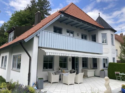 Helles Einfamilienhaus im Allgäu – Stilvolle Architektur, sonniger Garten & vielseitige Nutzung