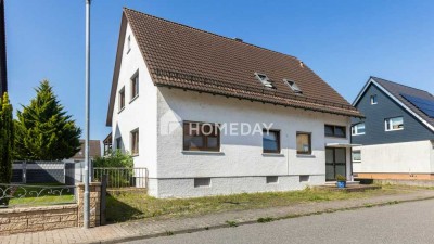 Familienglück beginnt hier – charmantes EFH mit Gartenidylle, viel Platz und Garage