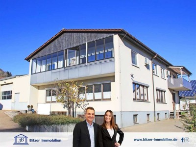 Geräumiges Wohn- und Geschäftshaus mit Hallenanbau