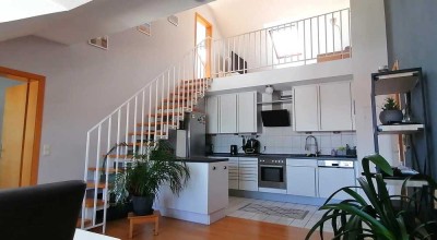 Helle Maisonette-Wohnung mit großer Dachterrasse