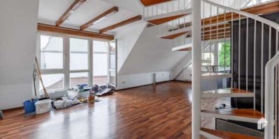 Außergewöhnliche Maisonette Wohnung mit Dachterasse, befristet und (Teil)-möbliert