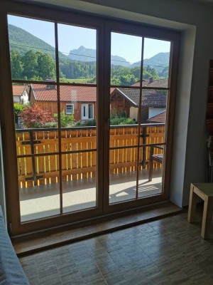 Schöne helle Wohnung mit Balkon und bezauberndem Bergblick ☀️