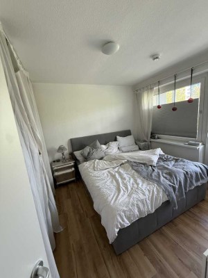 Stilvolle teilmöblierte 2-Zimmer-Wohnung mit großem Balkon in Jena