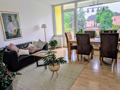 helle und gepflegte 3 Zimmerwohnung mit schöner Aussicht