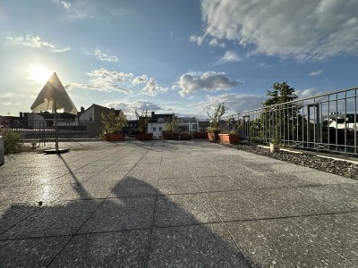 Exklusive, geräumige lichtdurchflutete Penthouse Wohnung mit Dachterrasse in Neuwied