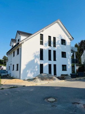 Neubau-Erstbezug! Hochwertige 3-Zimmerterrassenwohnung in Herford-nähe Stiftberg!