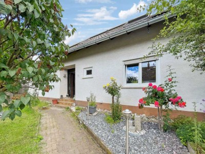 Einfamilienhaus mit großem Garten in Hangen-Weisheim