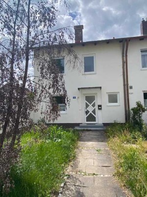 Erstbezug nach Renovierung - modernes 4-Raum-Reihenendhaus in Emmering