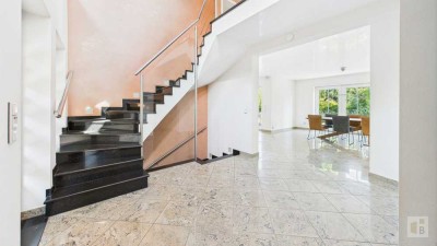 Moderne Villa mit traumhaftem Gartenidyll und luxuriösem Wohnambiente in Wiesbaden
