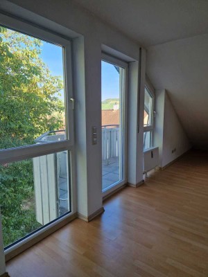 Helle DG-Wohnung mit Einbauküche in Abstatt (ohne Makler)