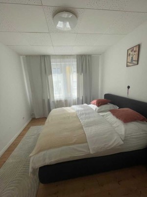 Freundliche 3-Zimmer-Wohnung mit gehobener Innenausstattung mit EBK in Krefeld