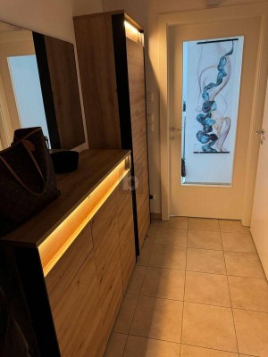 WOHNOASE IN TOPLAGE ? HELL, KLIMATISIERT IN RUHELAGE MIT IDEALER RAUMAUFTEILUNG &amp; ENERGIEEFFIZIENTER MASSIVBAUWEISE