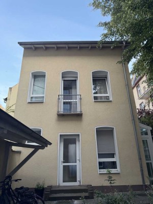 Tiny-Haus direkt an der Berger Straße