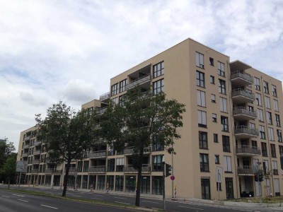 2 Zimmer Wohnung mit Balkon und Wintergarten