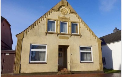 Courtagefrei - Ein-Zweifamilienhaus mit 8 Zimmern, großen Garten und Scheune