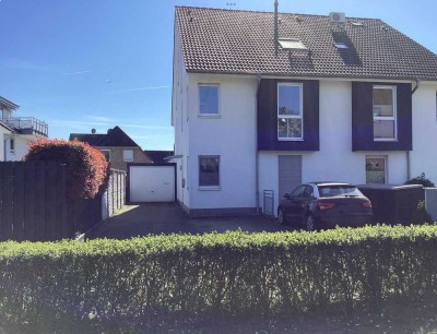 Terrassenwhng. Moers-Utfort, 2010, 4 Zi, SW-Lage, EBK, Garage, Stellplätze, Garten, ua., 1/2 DHH