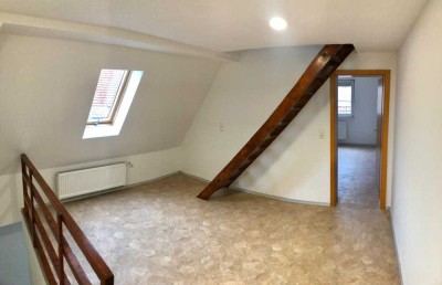 Große 4,5-Zimmer-Doppelhaushälfte in ruhige Heilbronn Sontheim