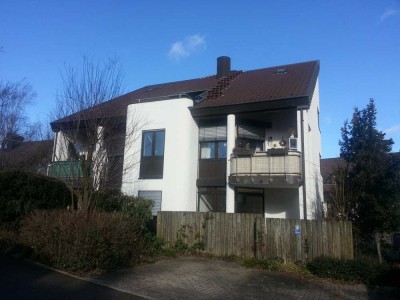 Schöne und helle 4,5 Zi. Maisonette-Whg. ( 2 große Schlafzimmer+2 kleine Zimmer+großzügiges Wohnen)