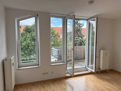 Schöne, helle 1-Zimmer-Wohnung mit Balkon in Dresden-Cotta