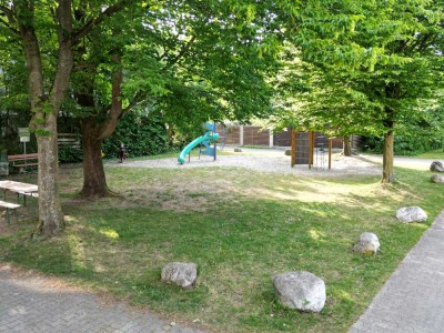 Top Lage ECHING S1, gepfl. RMH, 5 Zi + kl. Wohnk. + Hobbyr, Balk, Terr, Garten